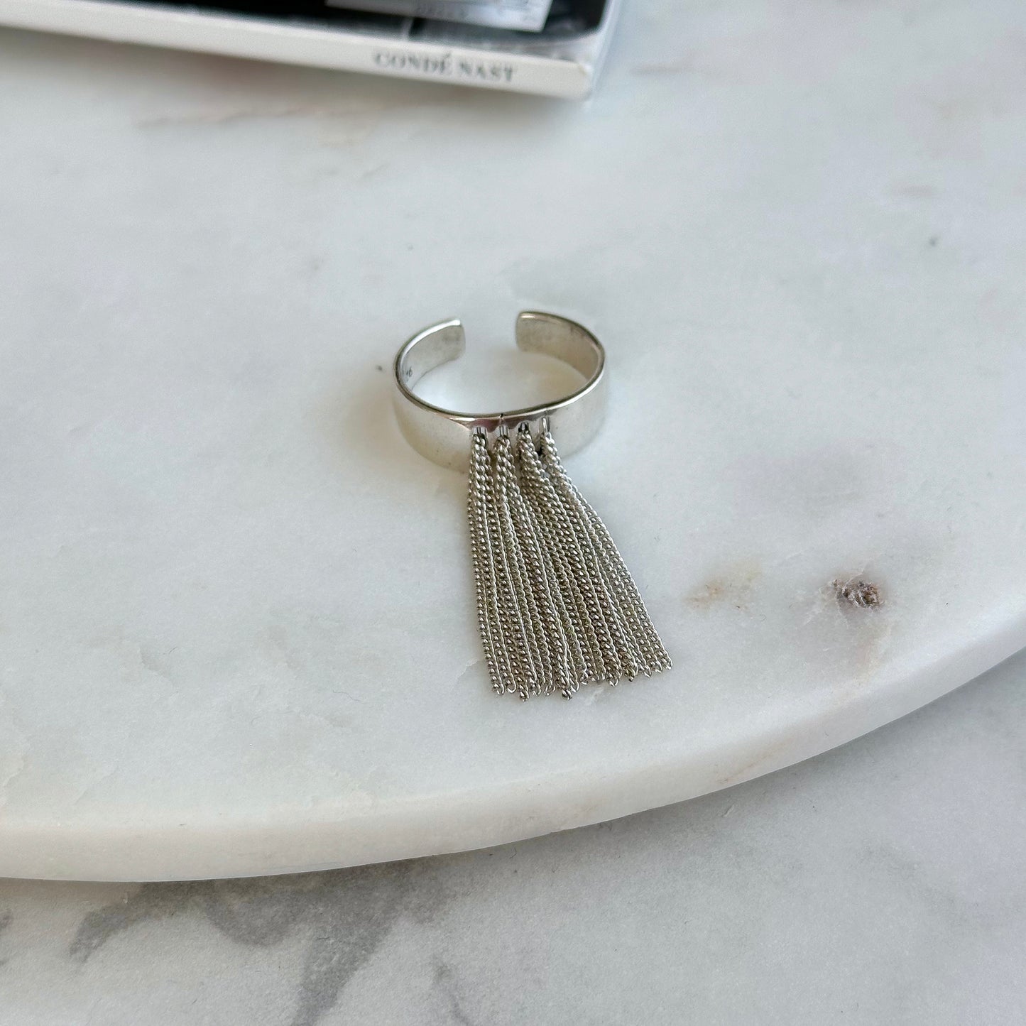 Chains ring