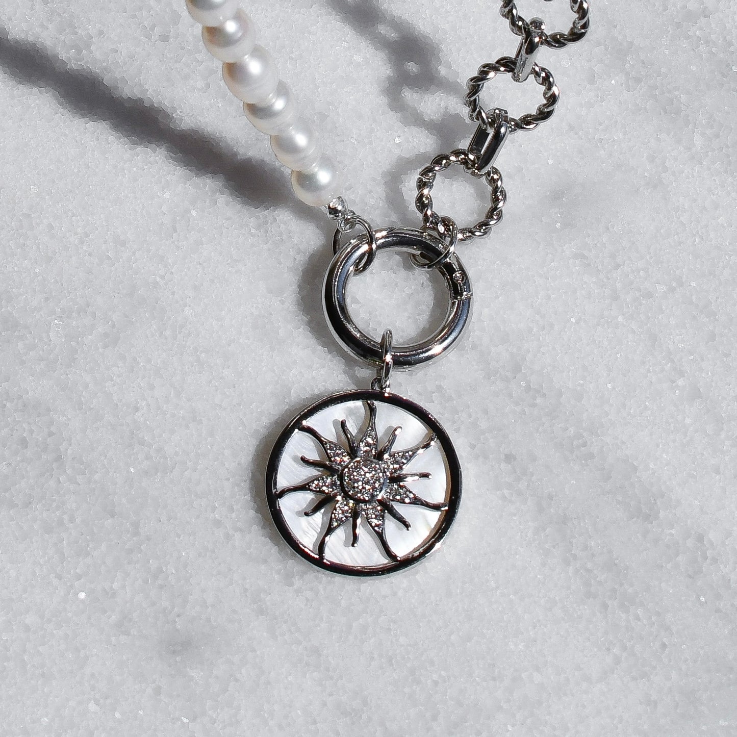 Sunshine earrings (rhodium plated)