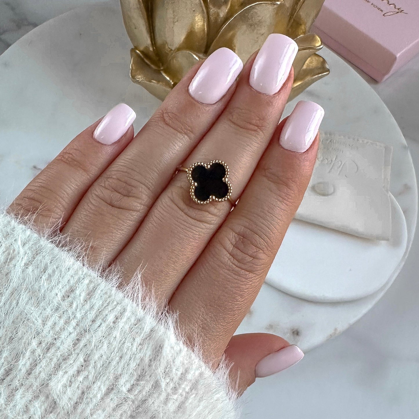 Black onyx clover ring