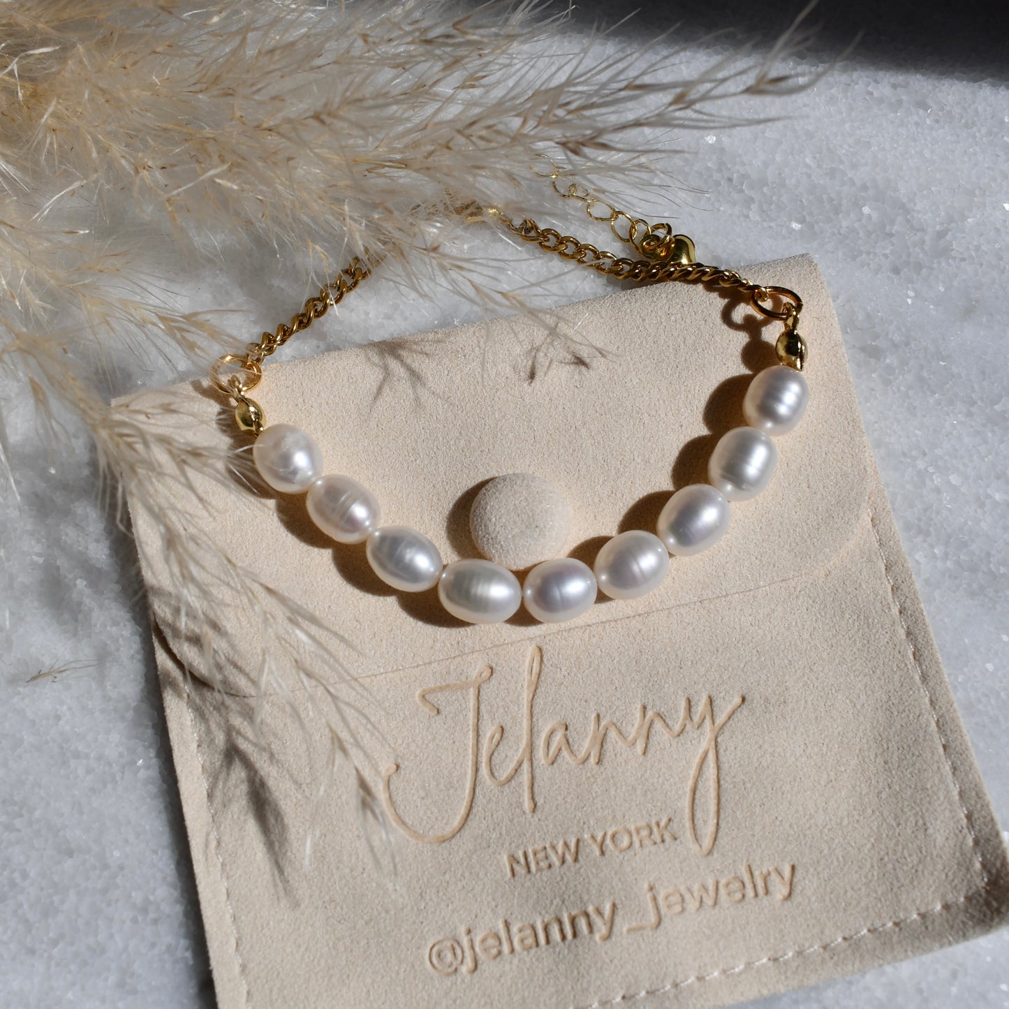 Birthstone bracelet - June - PEARL