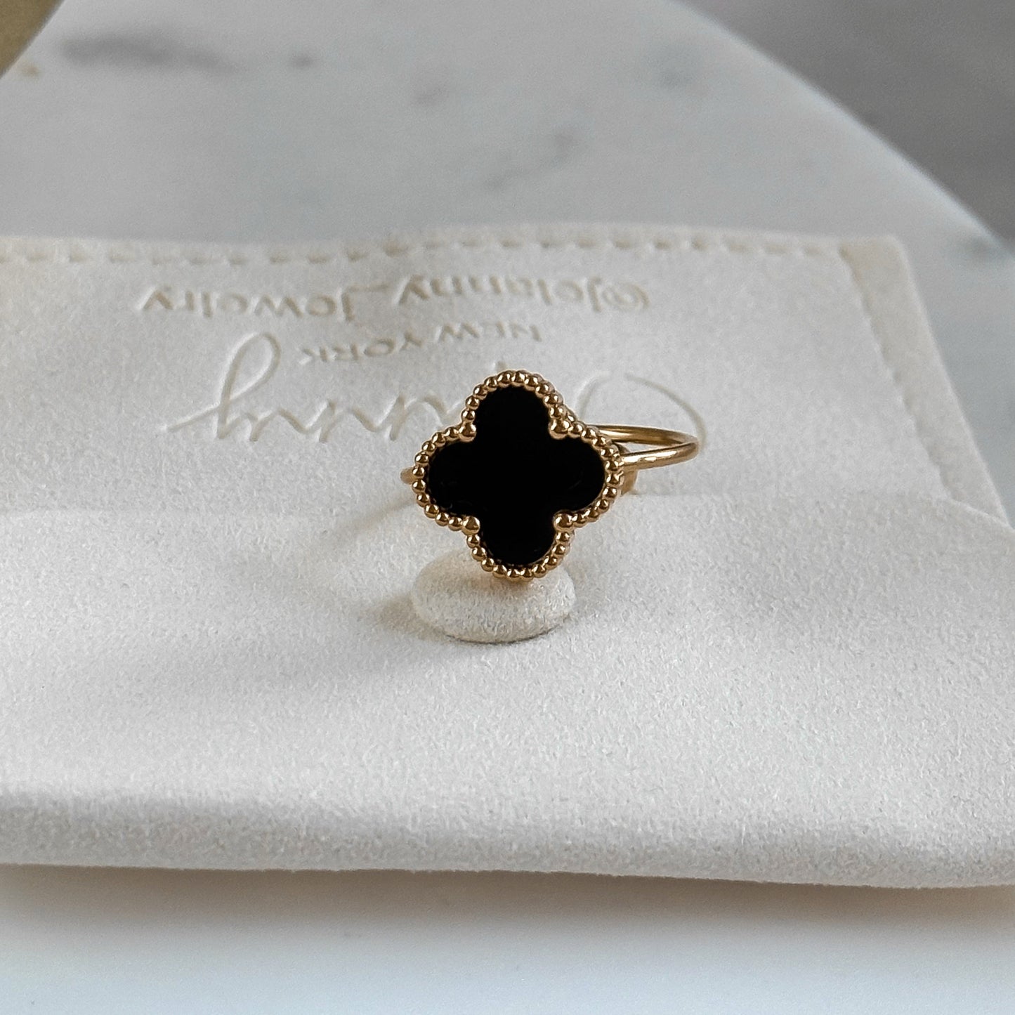 Black onyx clover ring