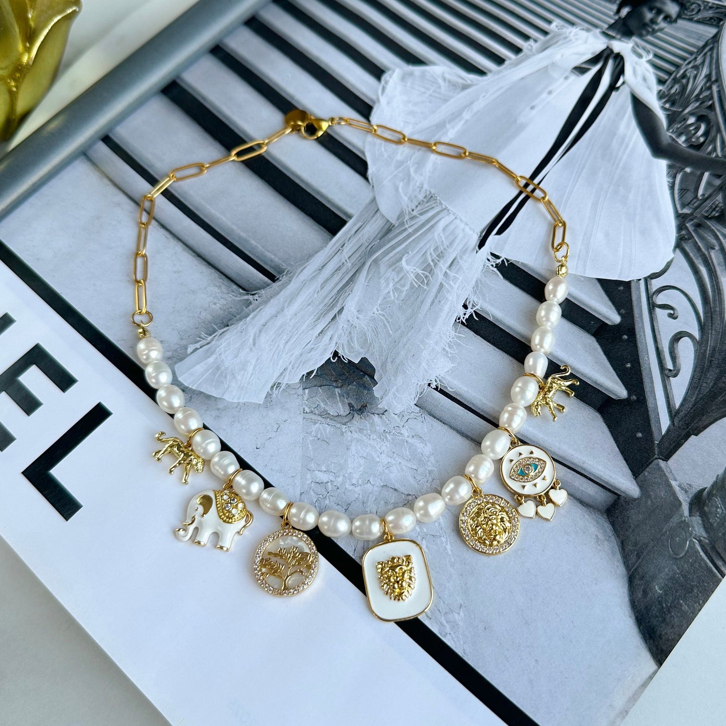 Safari necklace