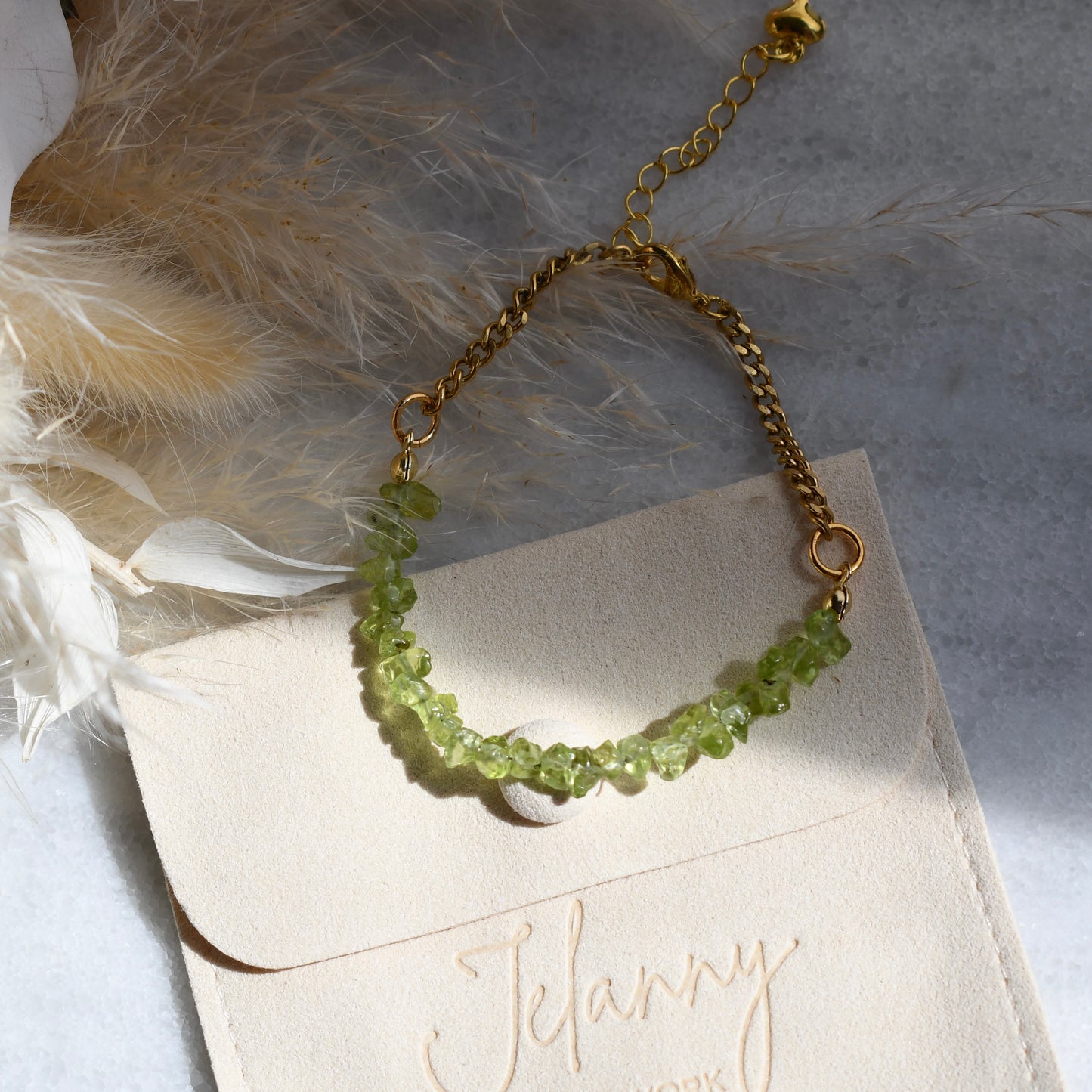 Birthstone bracelet - August - PERIDOT