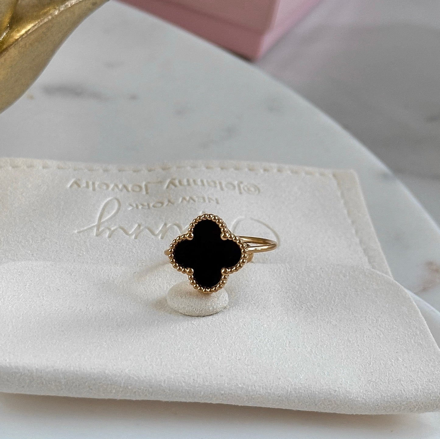 Black onyx clover ring