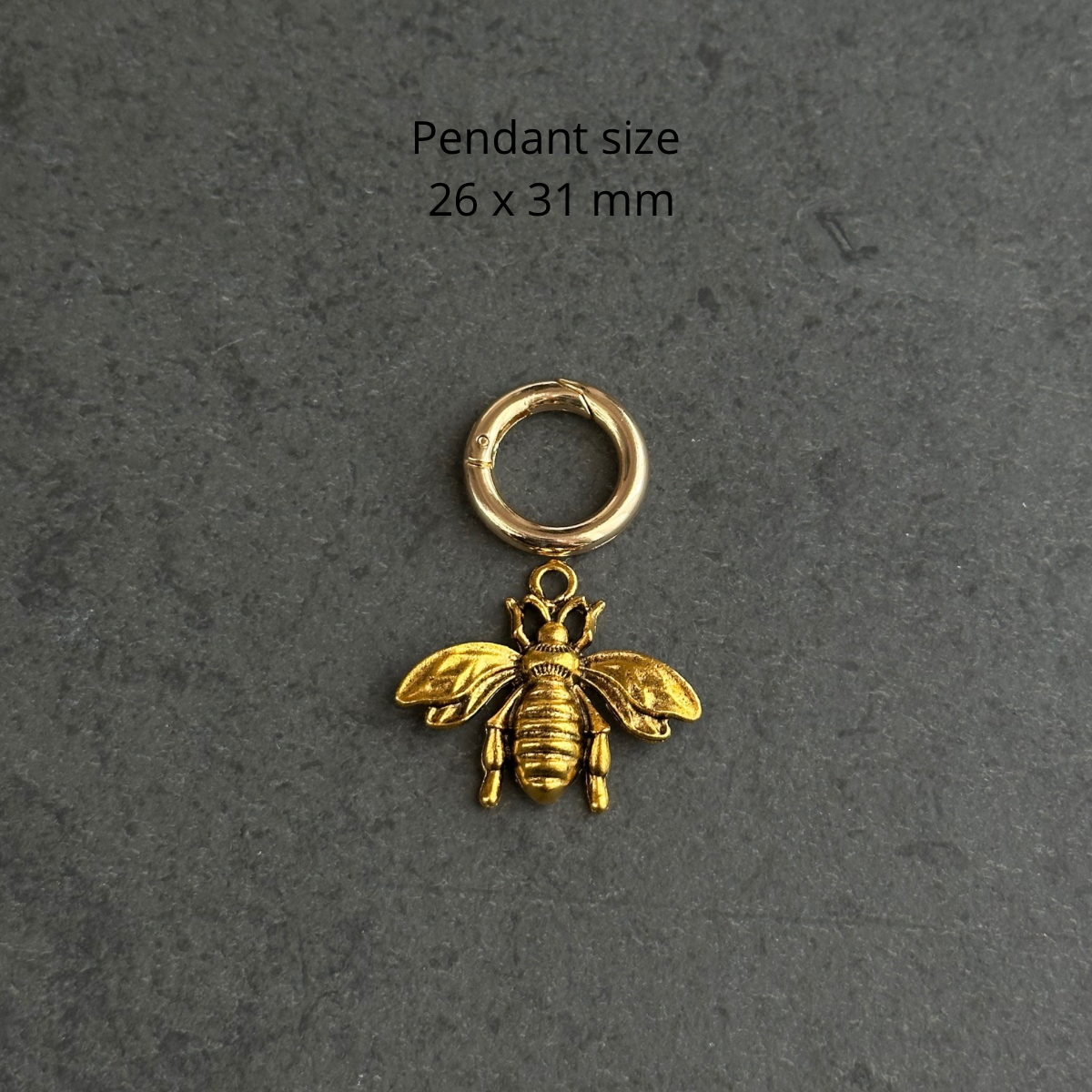 Necklace charm (bee)
