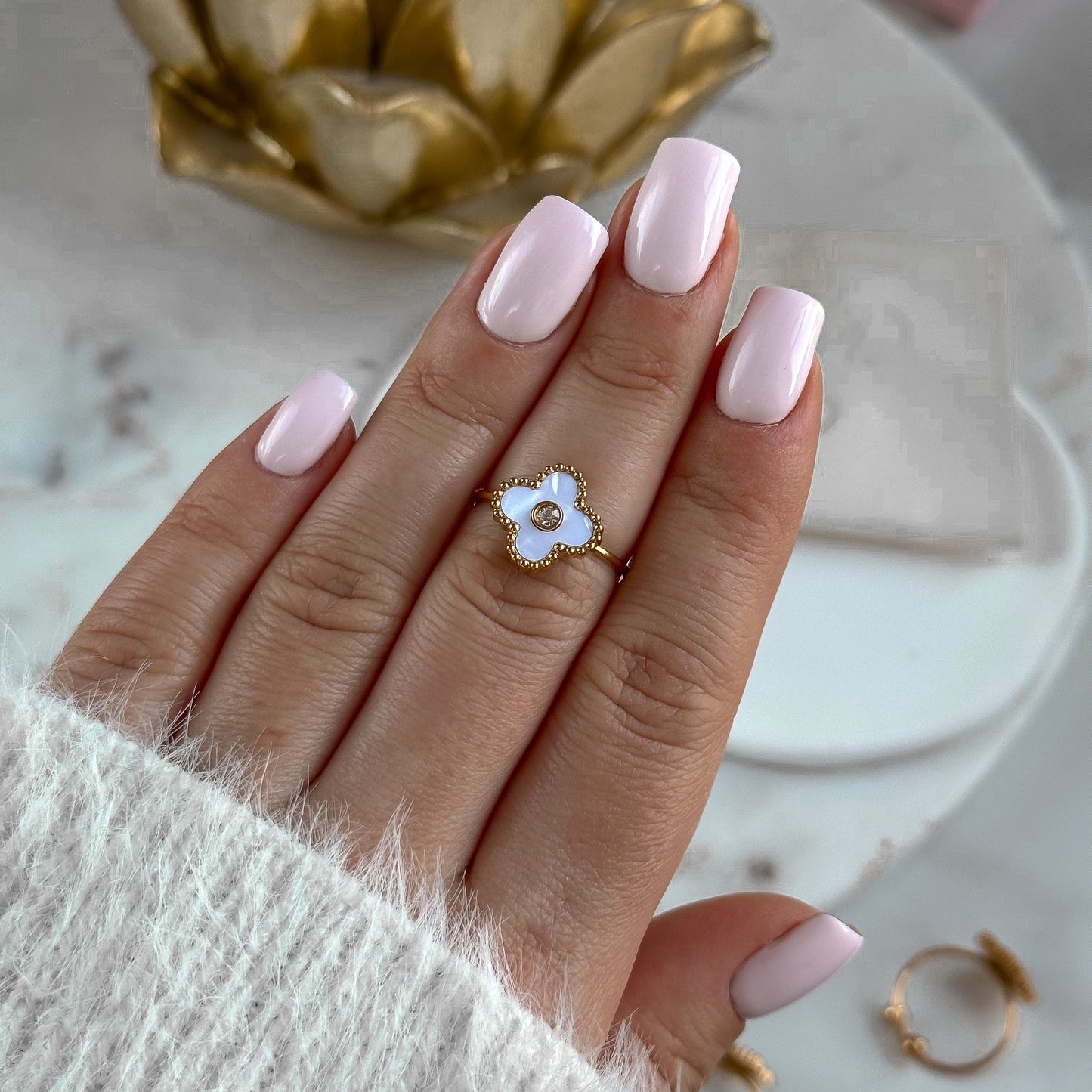 Mother-of-pearl and crystal clover ring