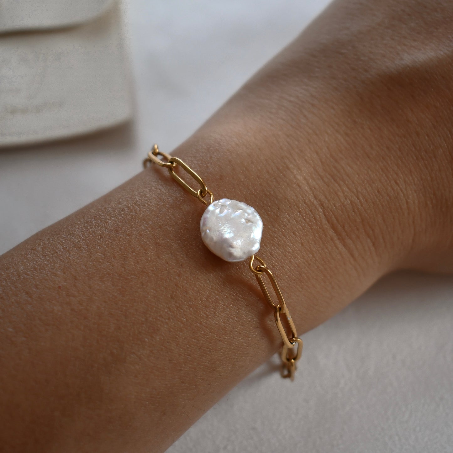 Coin pearls bracelet