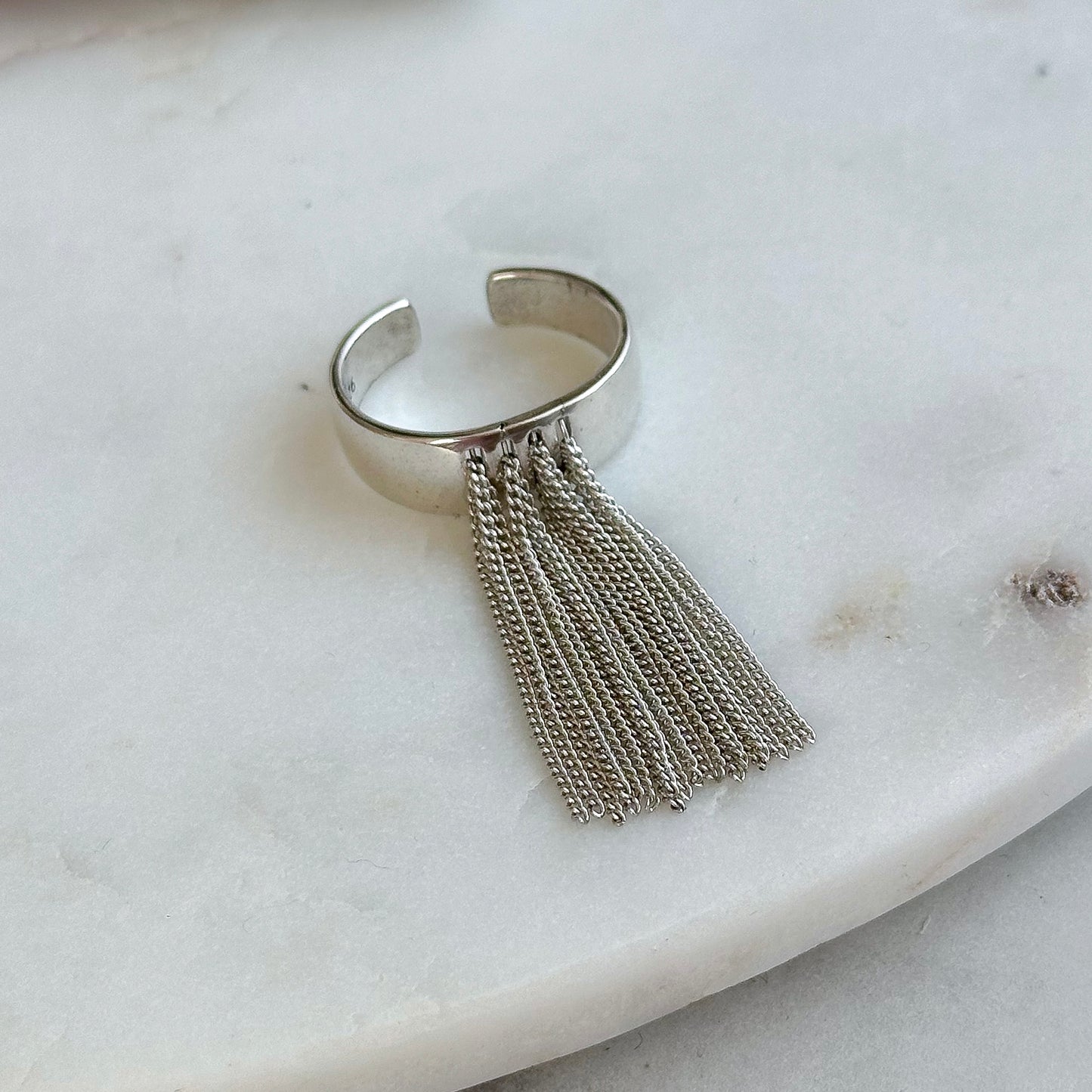 Chains ring
