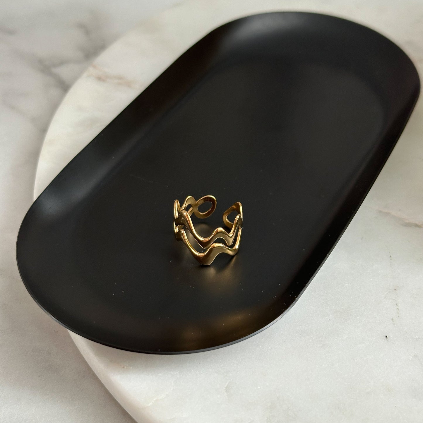 Gold wave ring