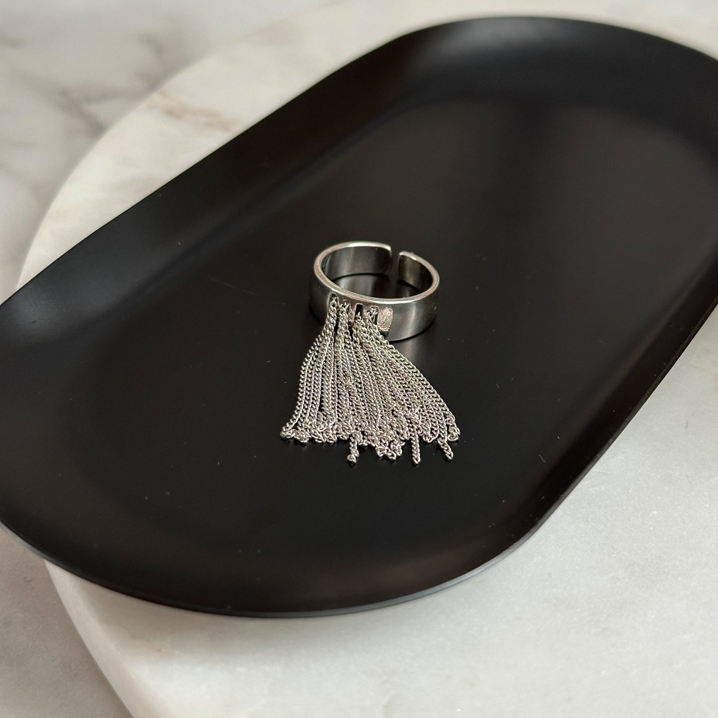 Chains ring