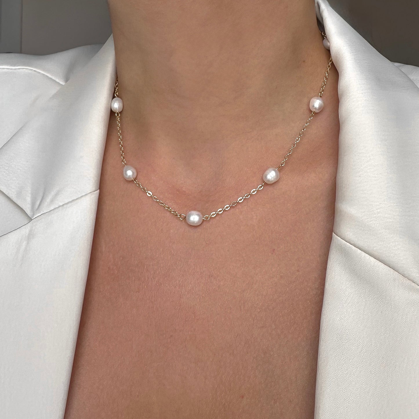 Freshwater pearls and chain necklace