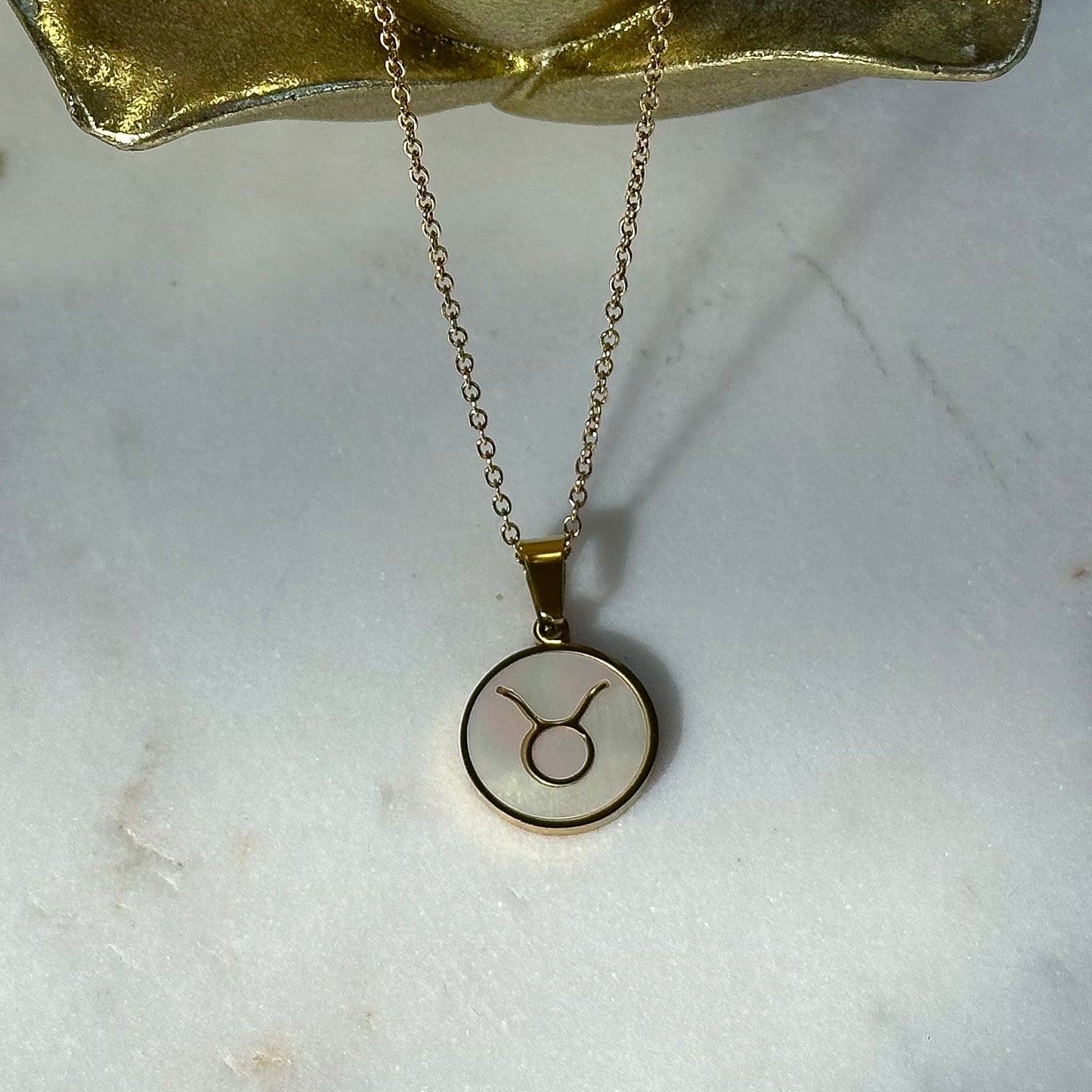 Zodiac pendant necklace Taurus (April 20 - May 20)