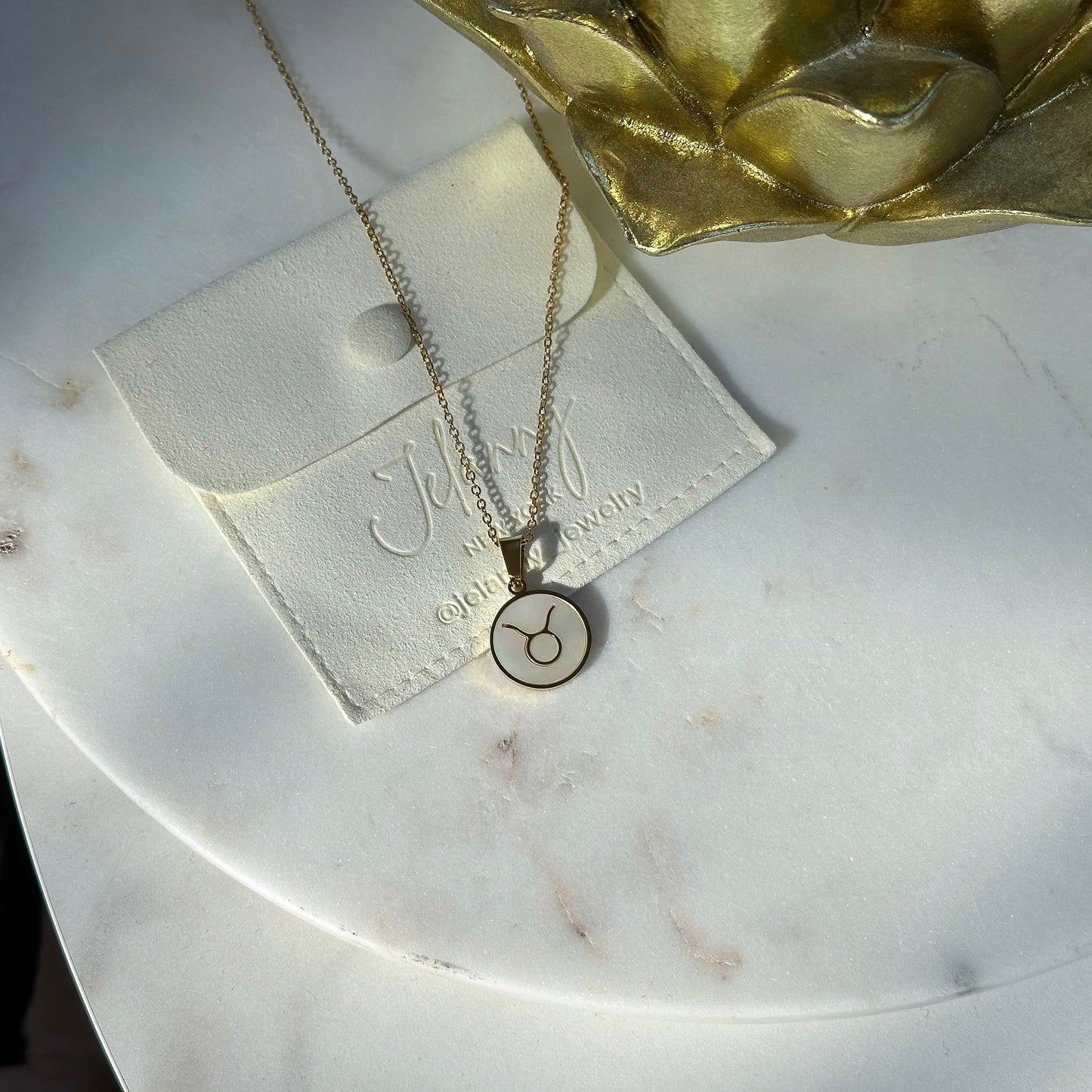 Zodiac pendant necklace Taurus (April 20 - May 20)