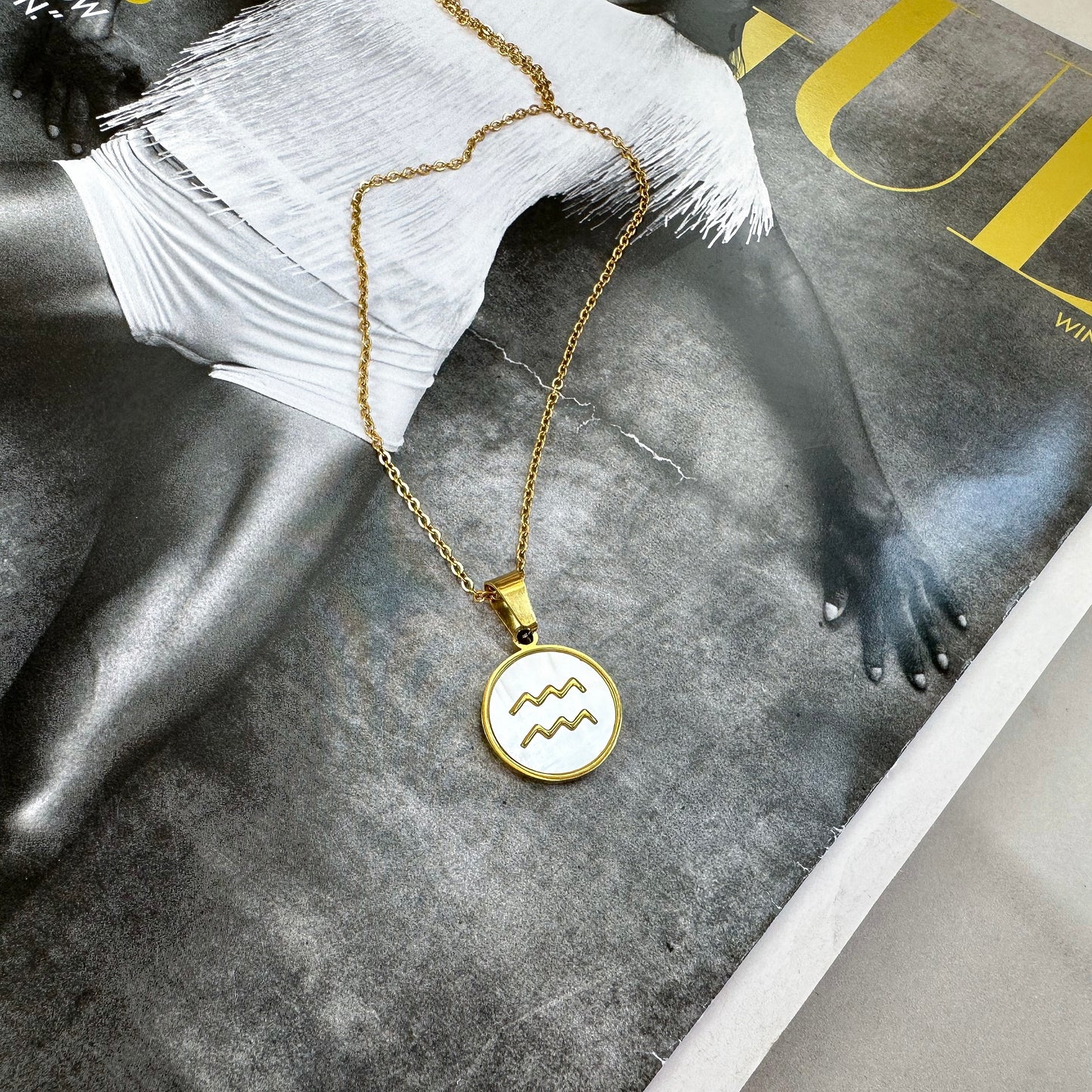 Zodiac pendant necklace Aquarius (January 20 - February 18)