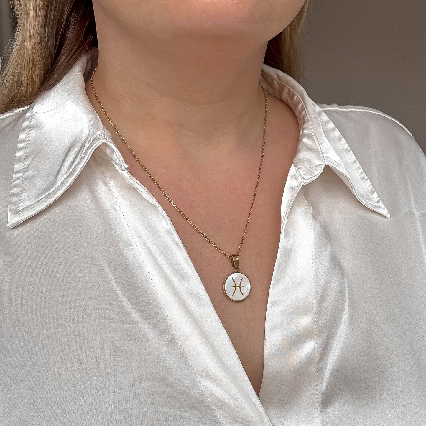 Zodiac pendant necklace Pisces (February 19- April 20)