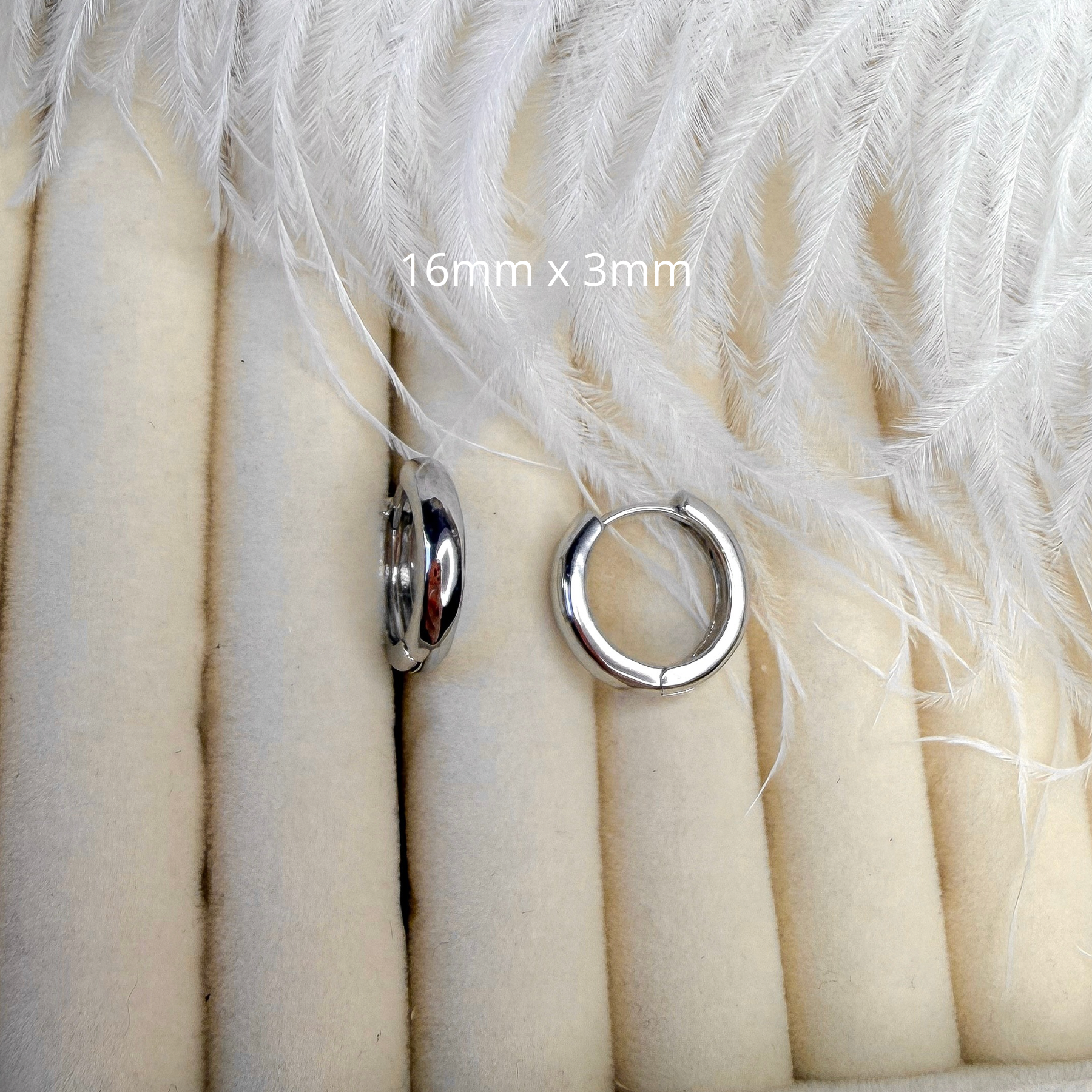 minimalist silver hoop earrings women