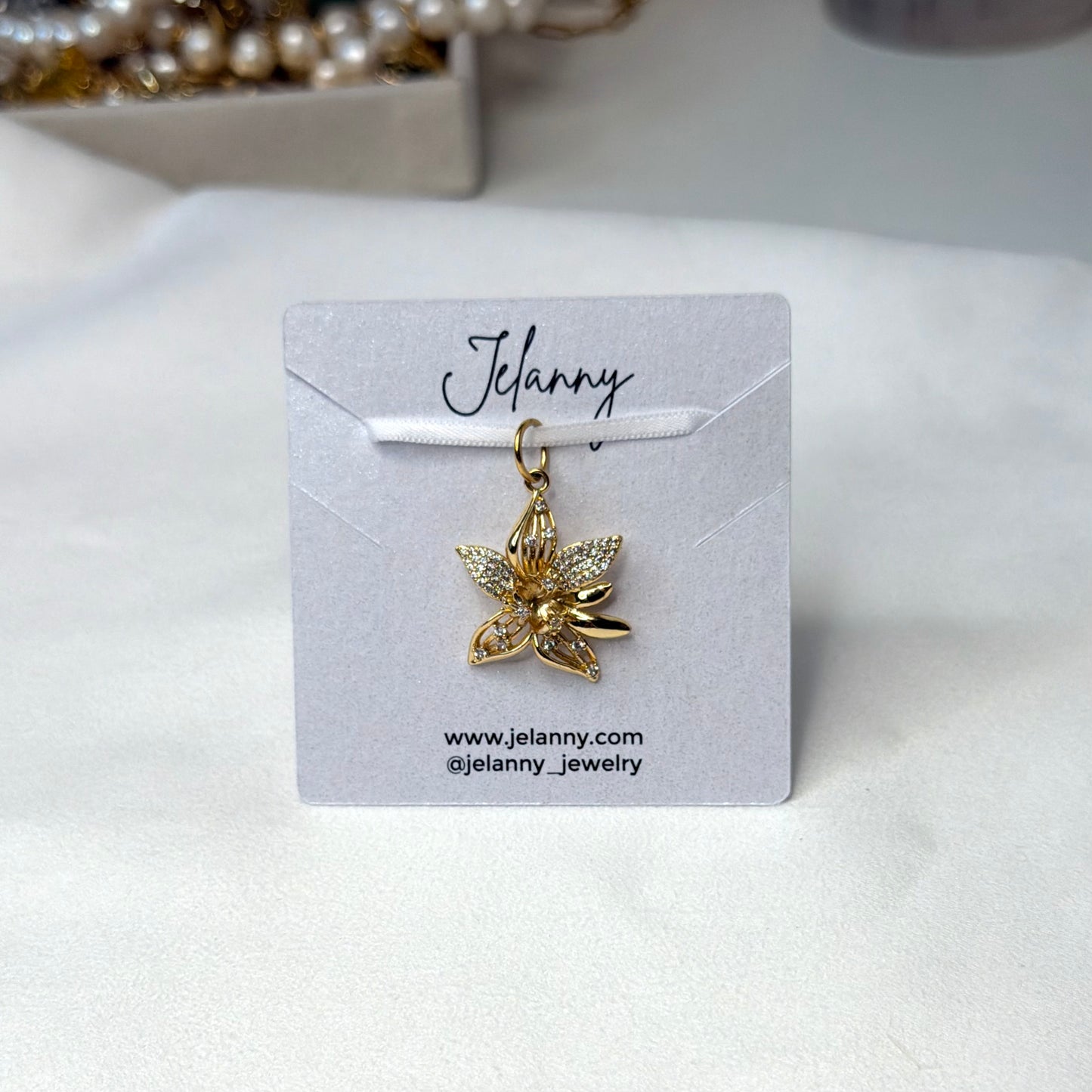 Flower charm 1 pc