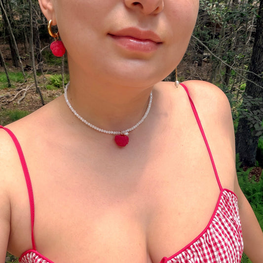 Viral raspberry beaded necklace