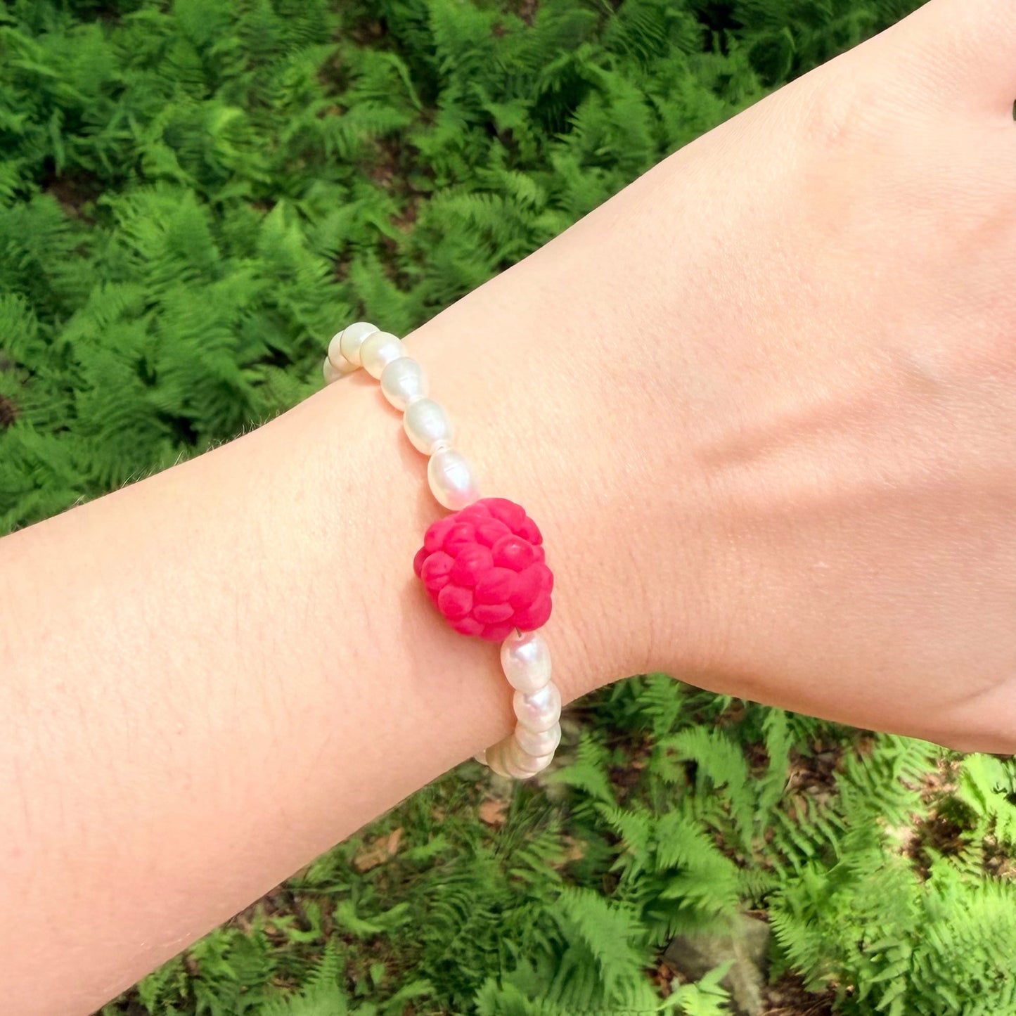 Viral raspberry pearl bracelet