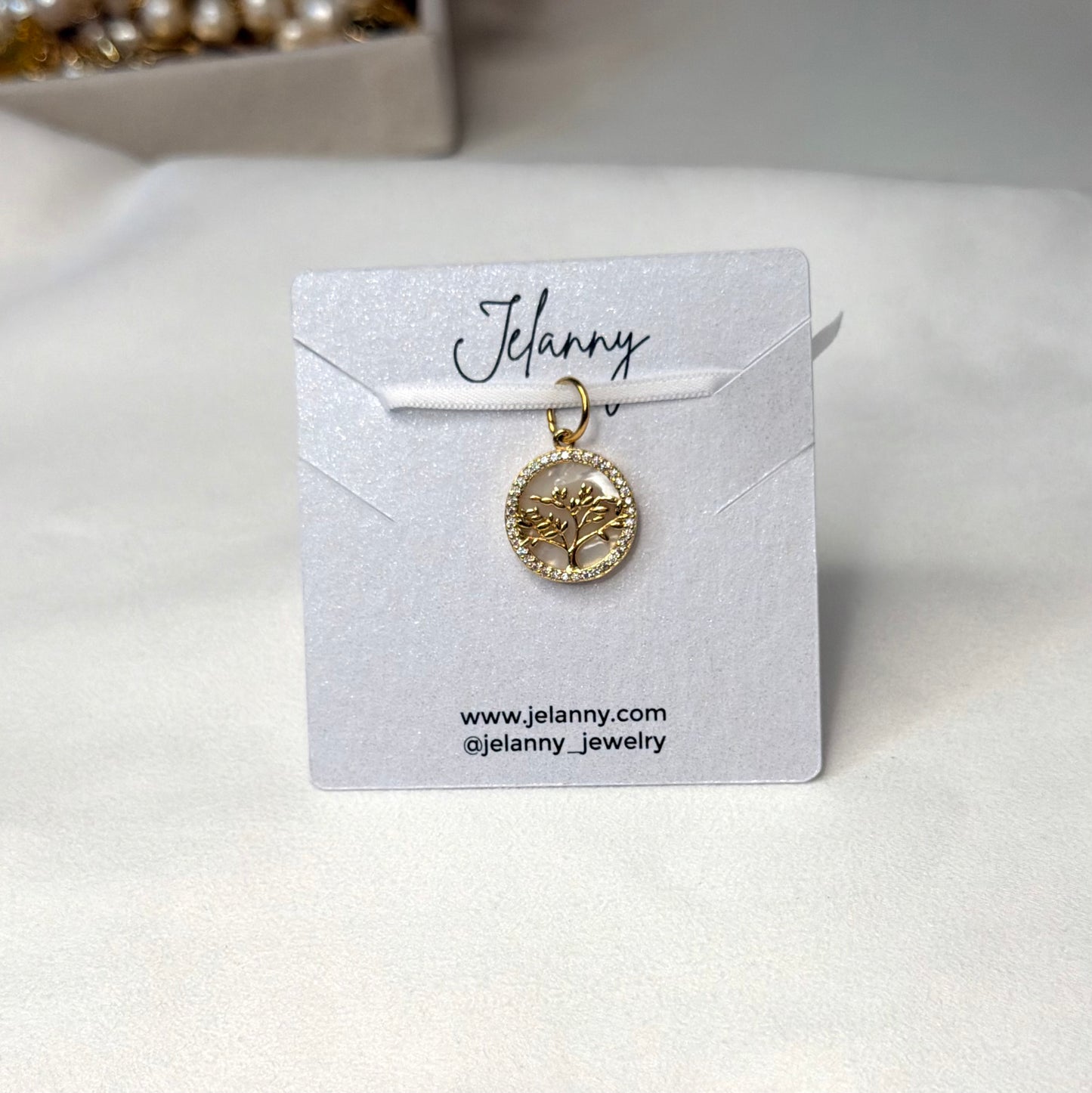Tree on mother-of-pearl charm 1 pc