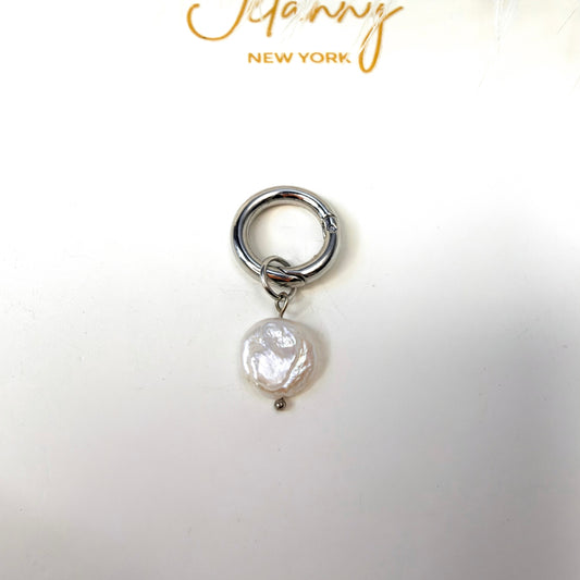 Coin pearl charm 1 pc