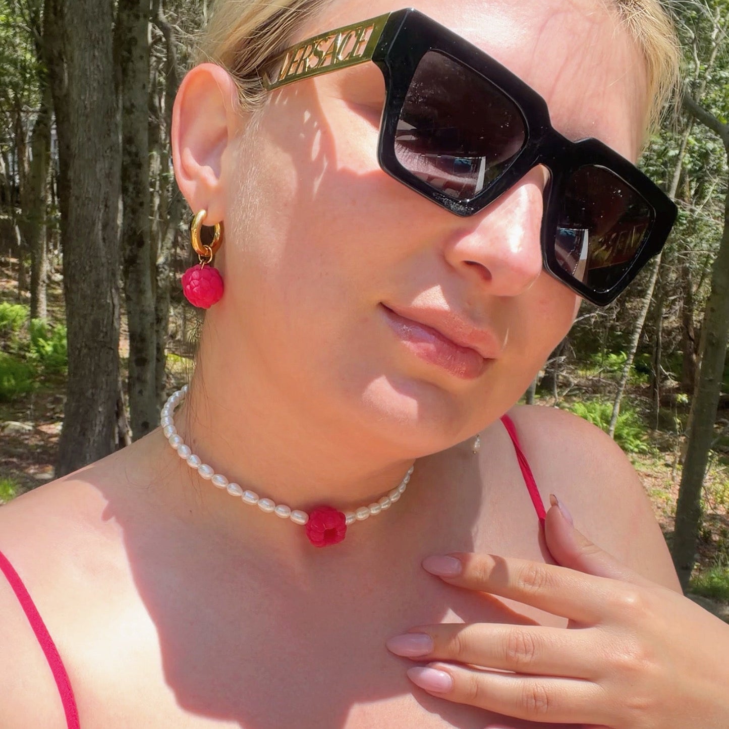 Viral raspberry’s pearl necklace