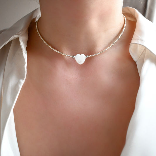 Mother-of-pearl heart necklace