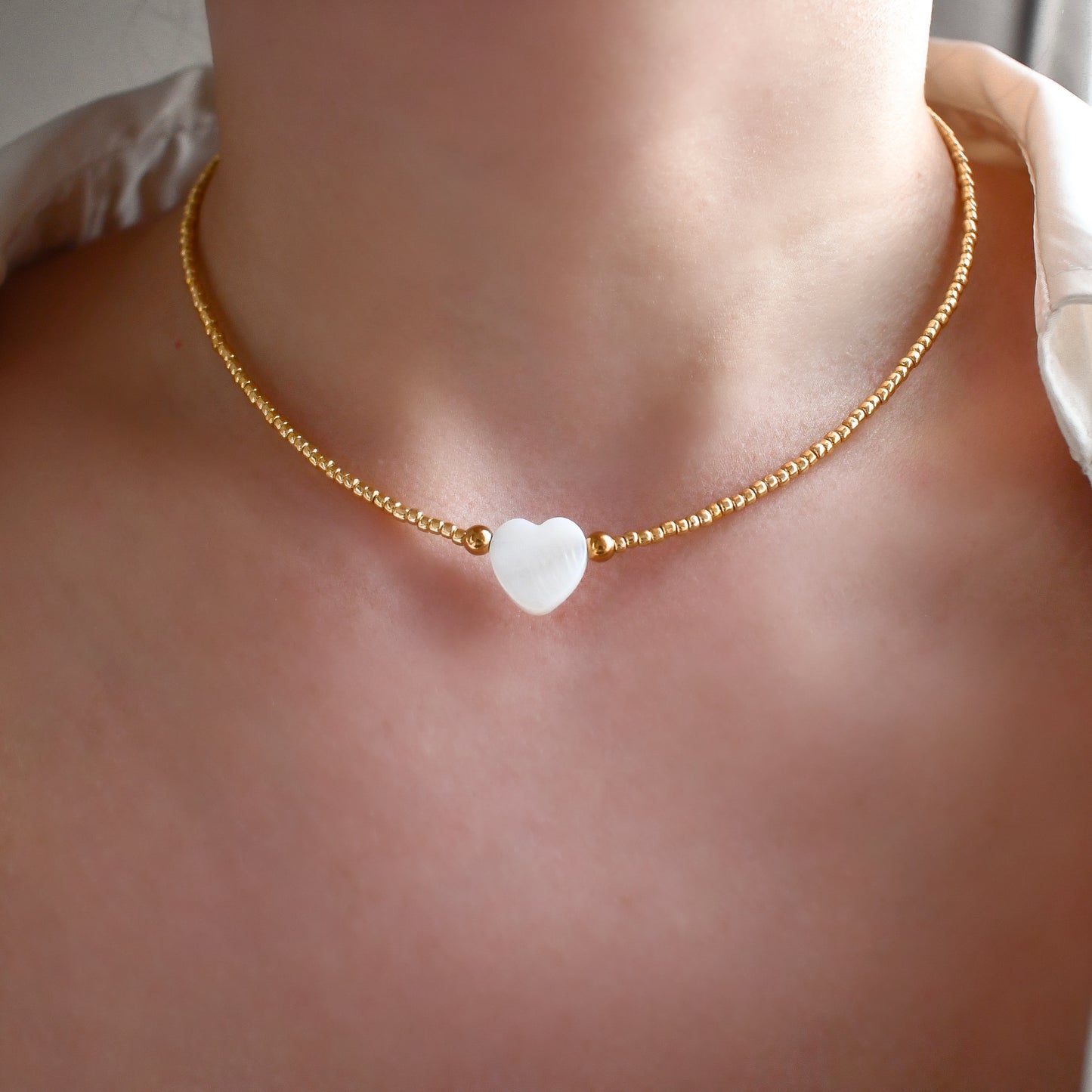 Mother-of-pearl heart necklace