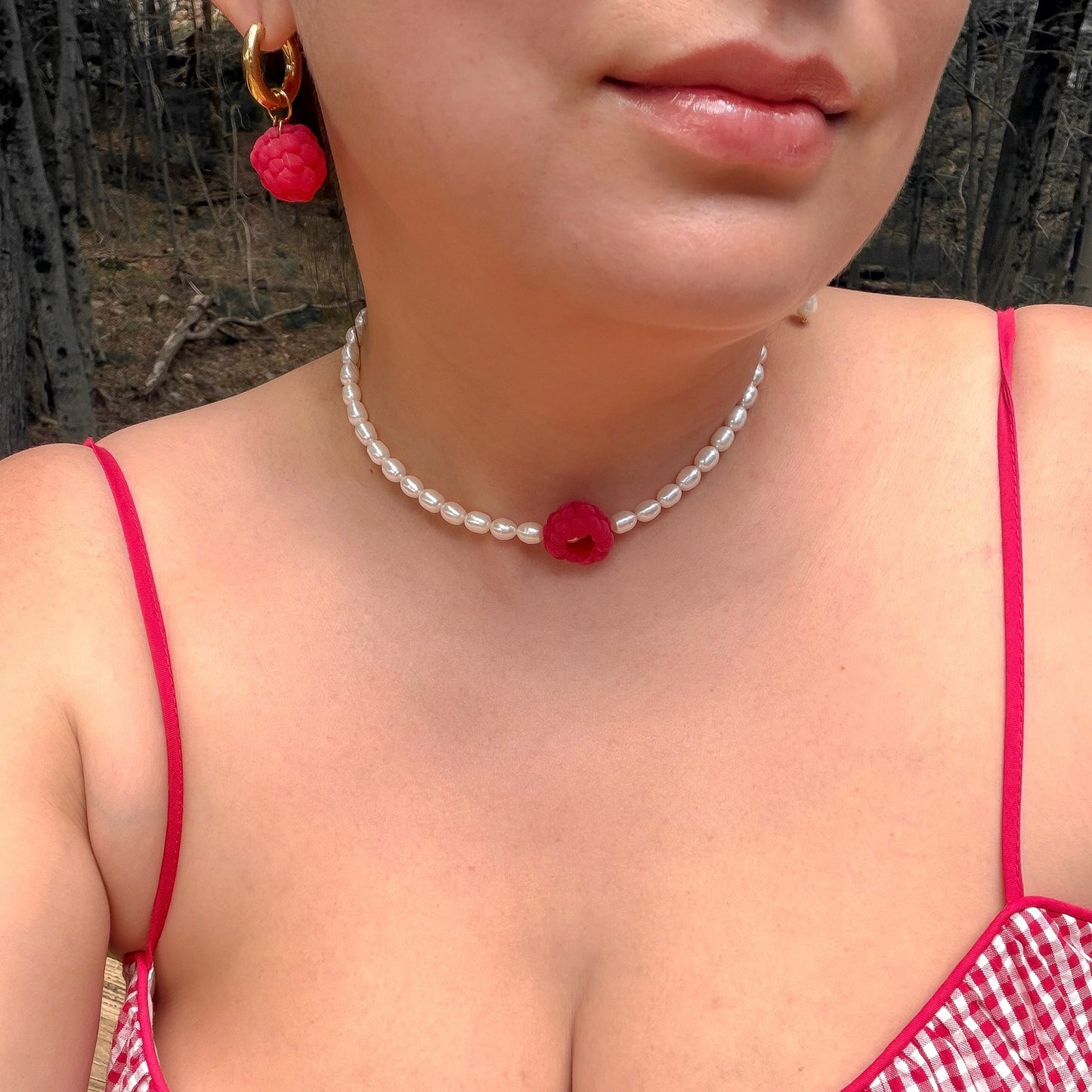 Viral raspberry’s pearl necklace