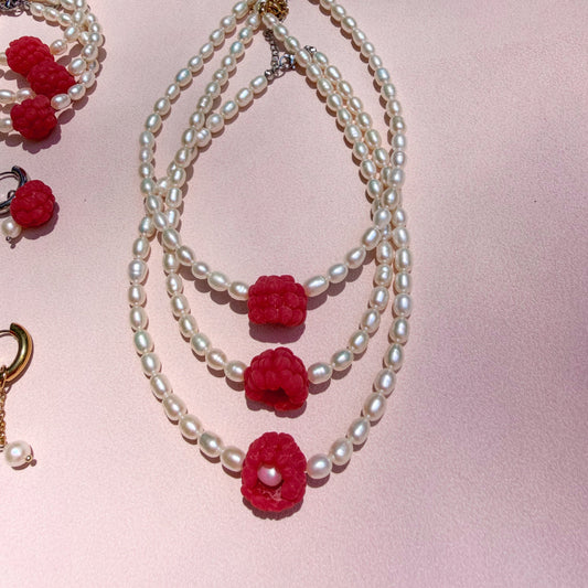 Viral raspberry’s pearl necklace