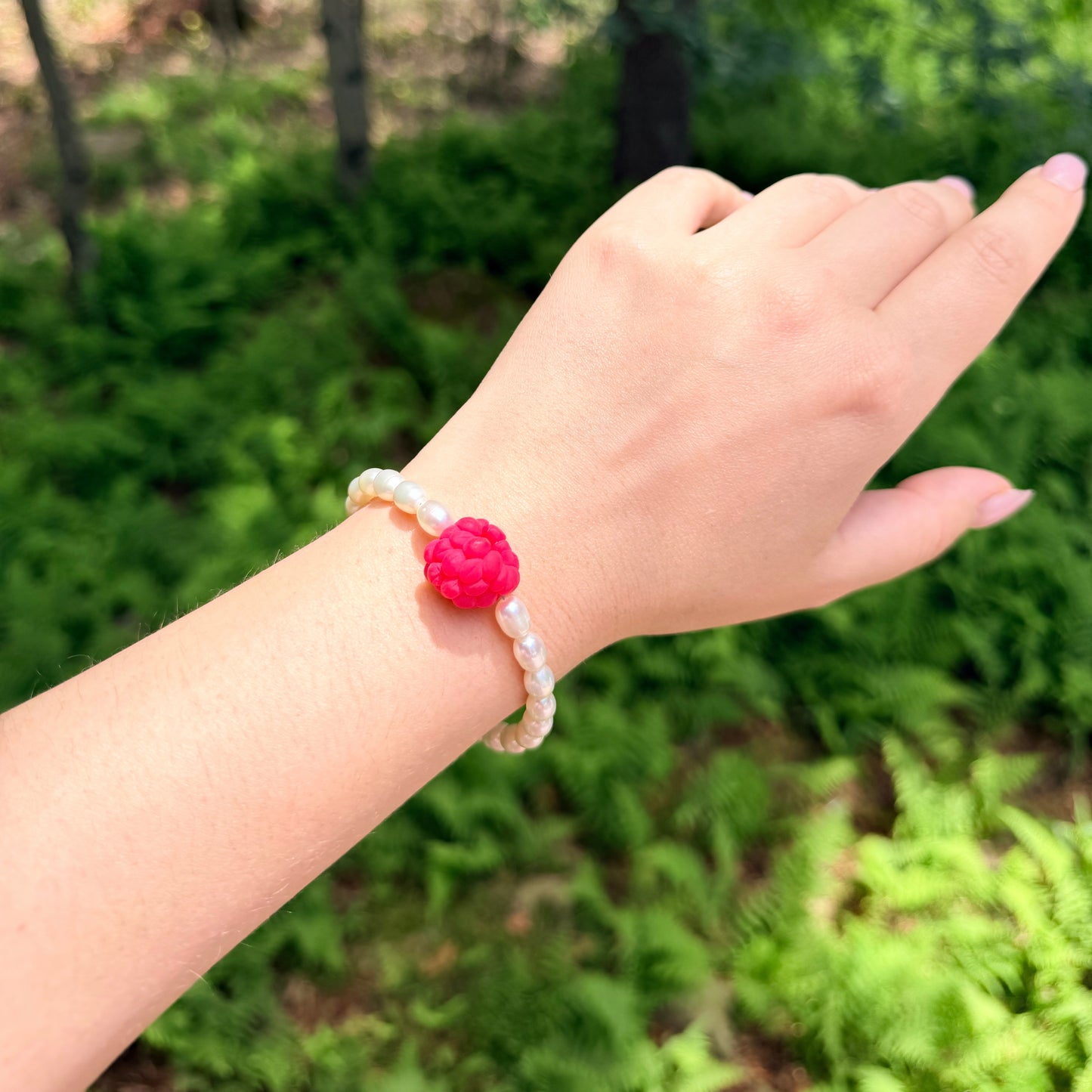 Viral raspberry pearl bracelet