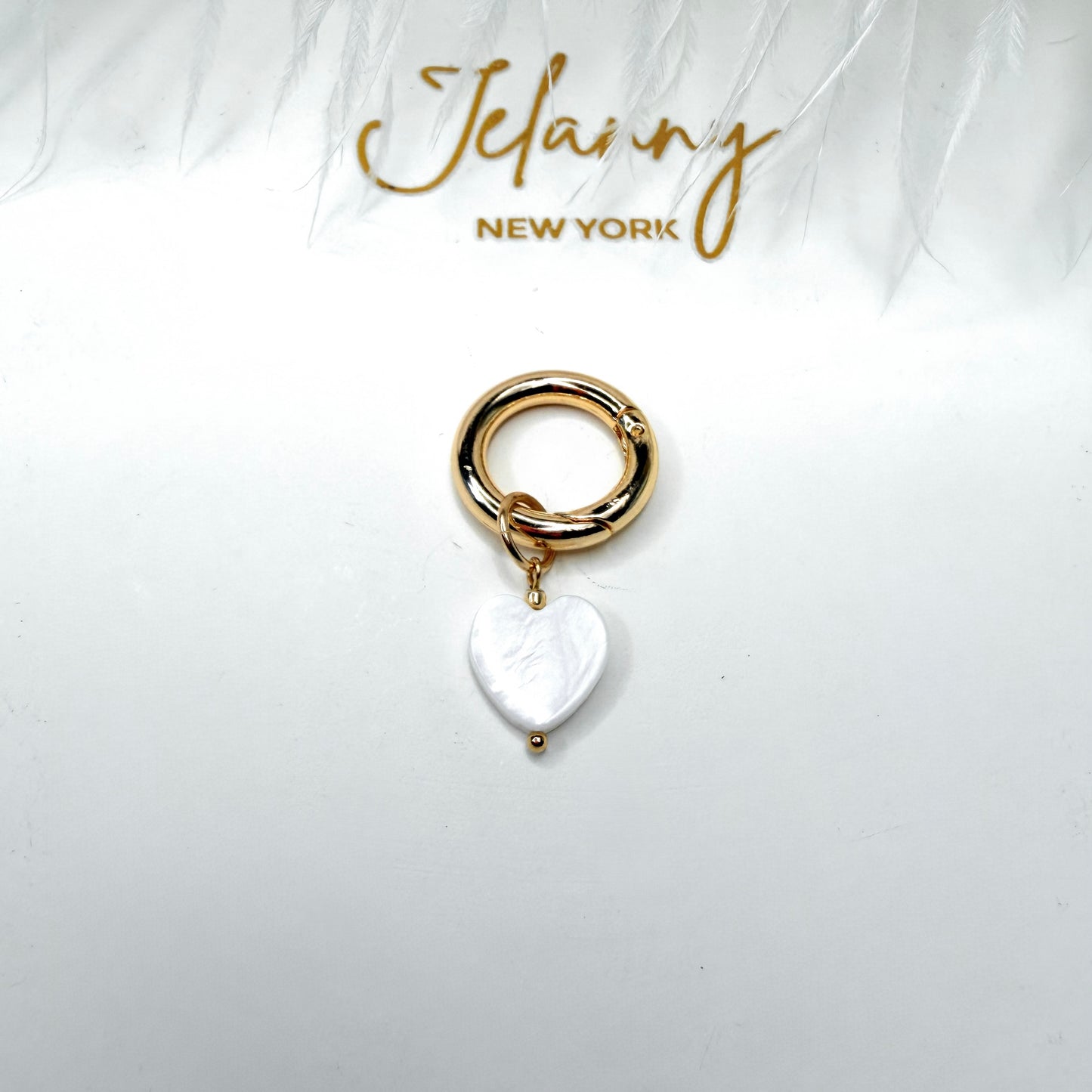 Mother-of-pearl heart charm 1 pc