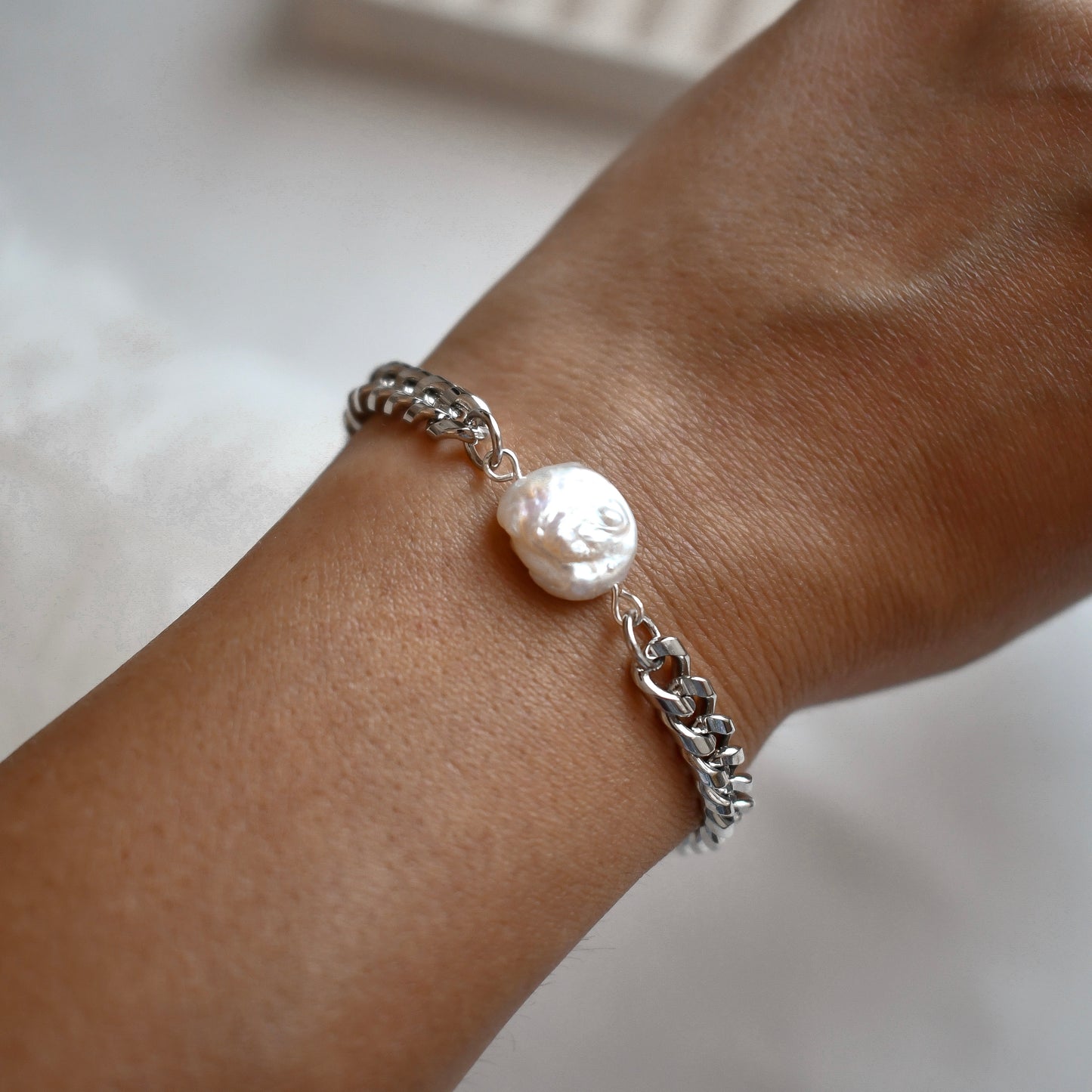 Coin pearls bracelets