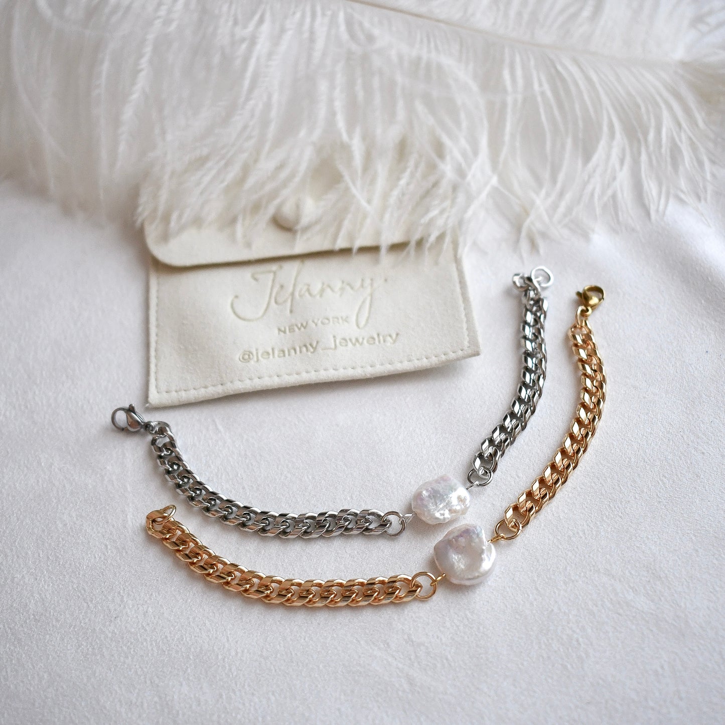 Coin pearls bracelets