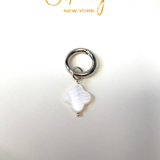 Mother-of-pearl clover charm 1 pc