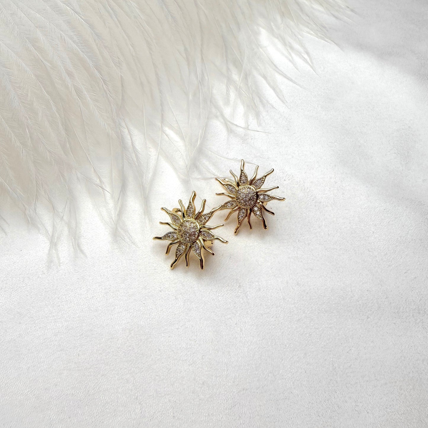 Sunburst stud earrings silver finish modern pearl jewelry delicate stud earrings