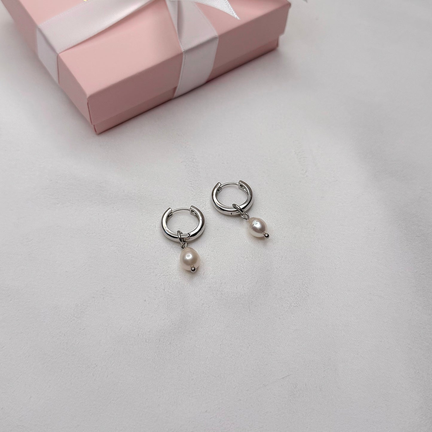 bridal pearl earrings worn on ear elegant freshwater pearl wedding jewelry