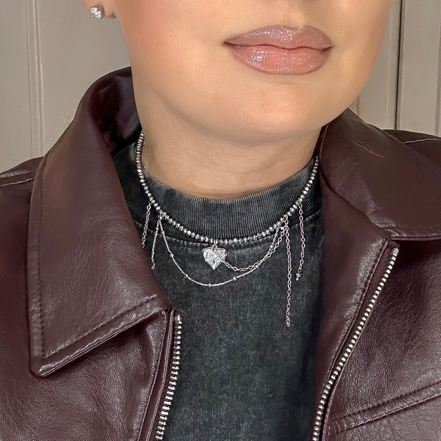 Asymmetric chains necklace with heart (silver)