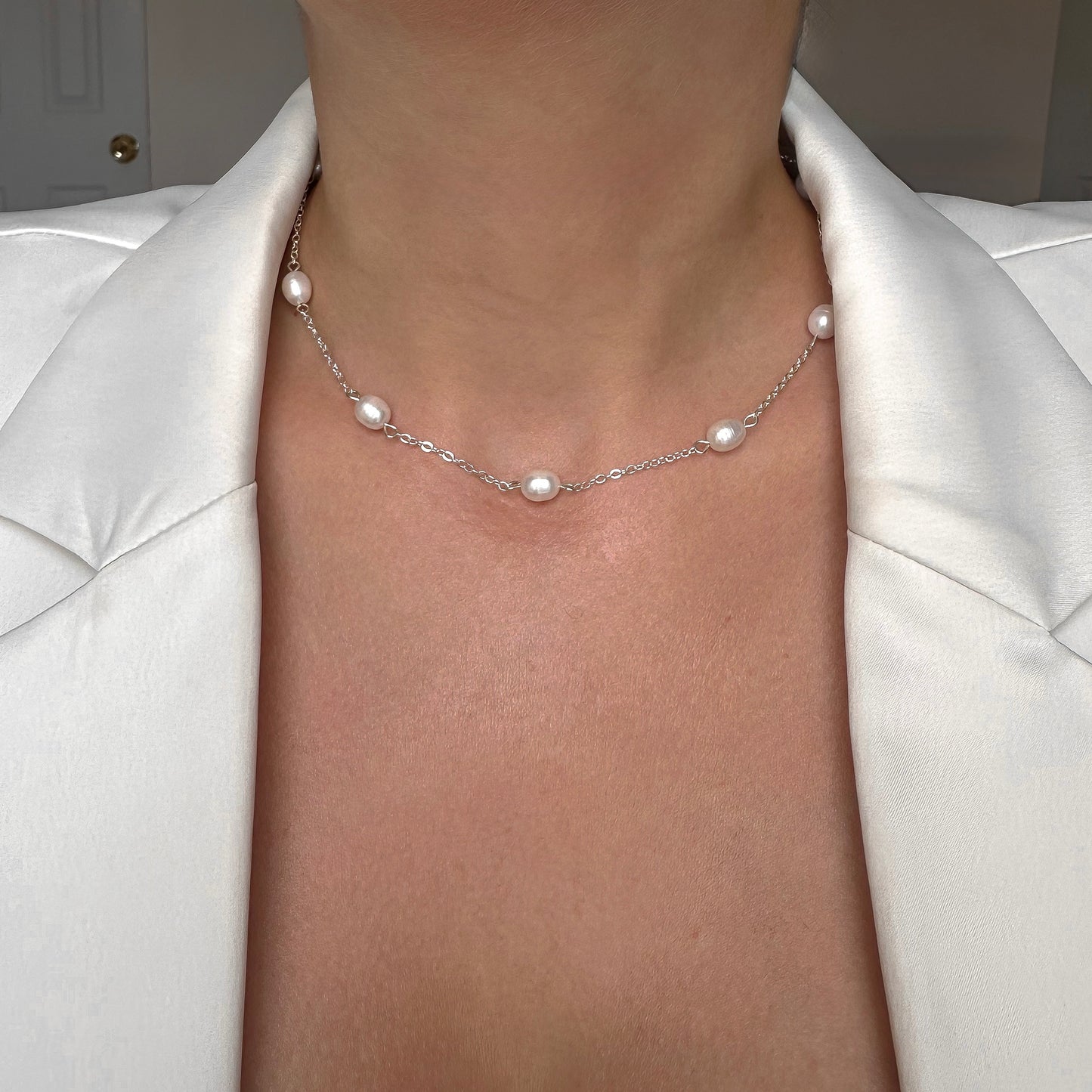 Freshwater pearls and chain necklace