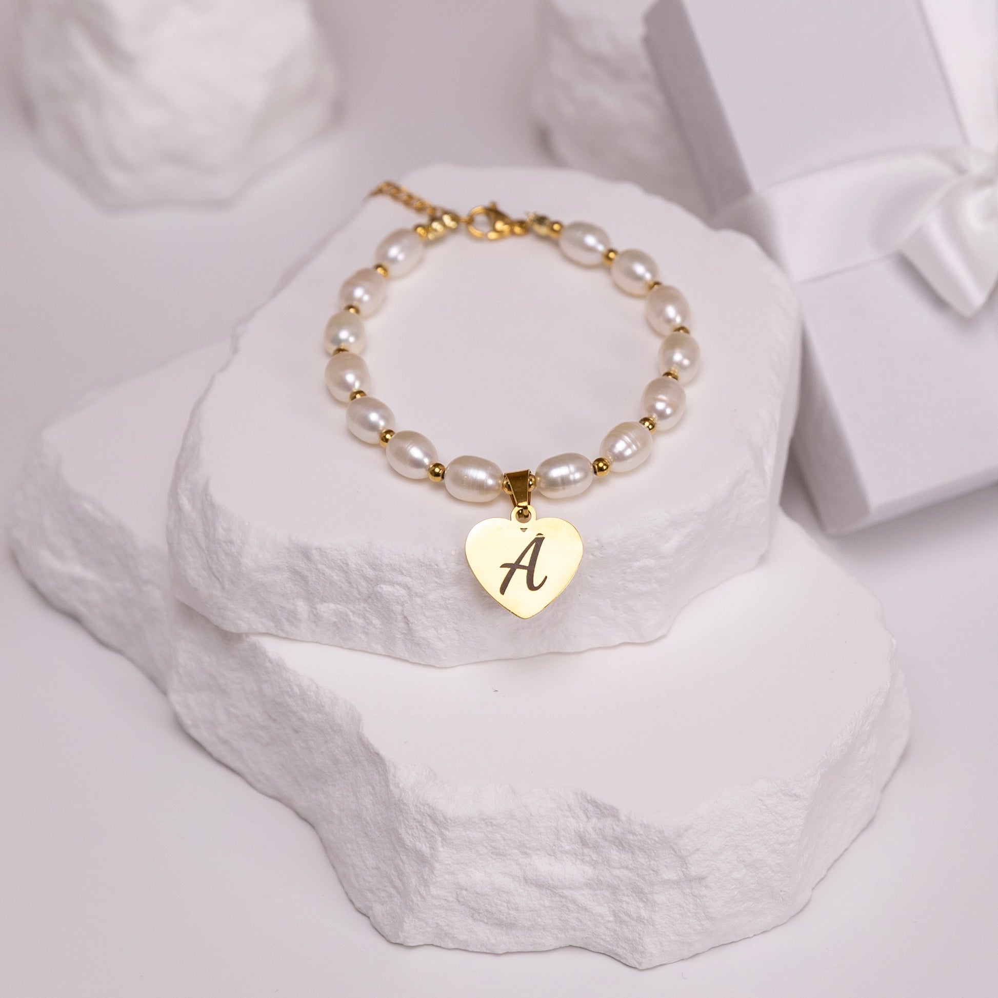 Engraved heart charm bracelet natural rice pearls