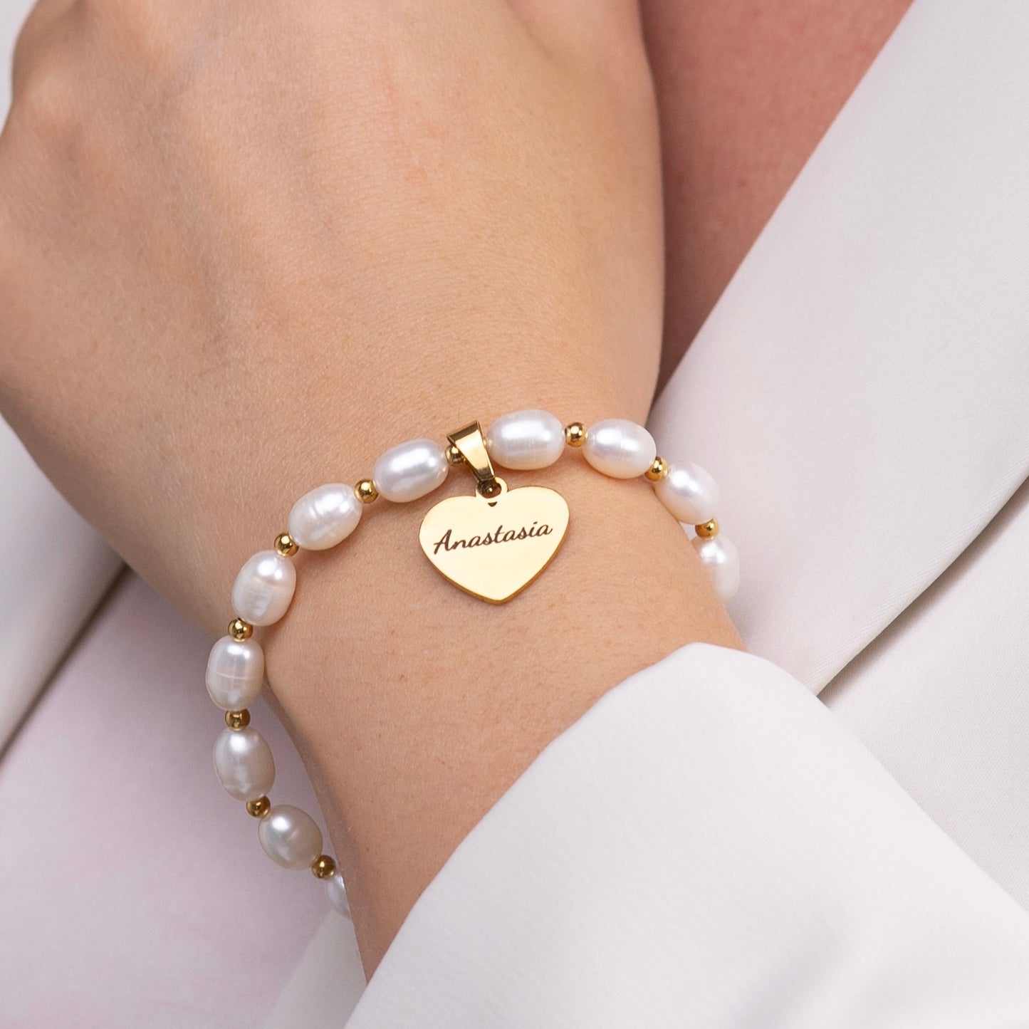 Engraved pearl bracelet with minimalist heart charm