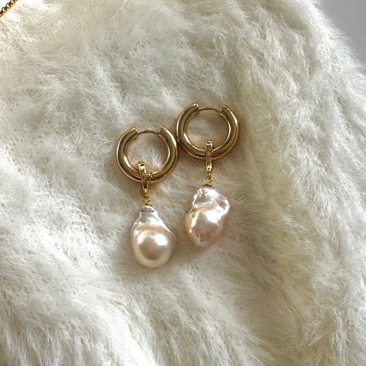 Baroque pearl Earrings
