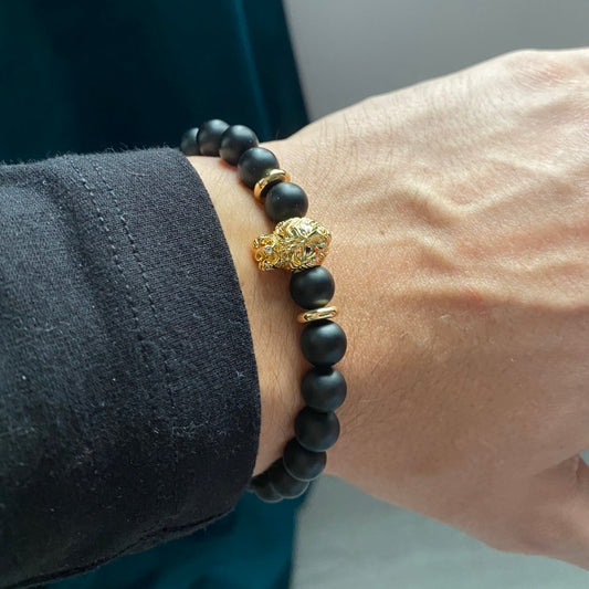 Lion crown head and black onyx beads bracelet